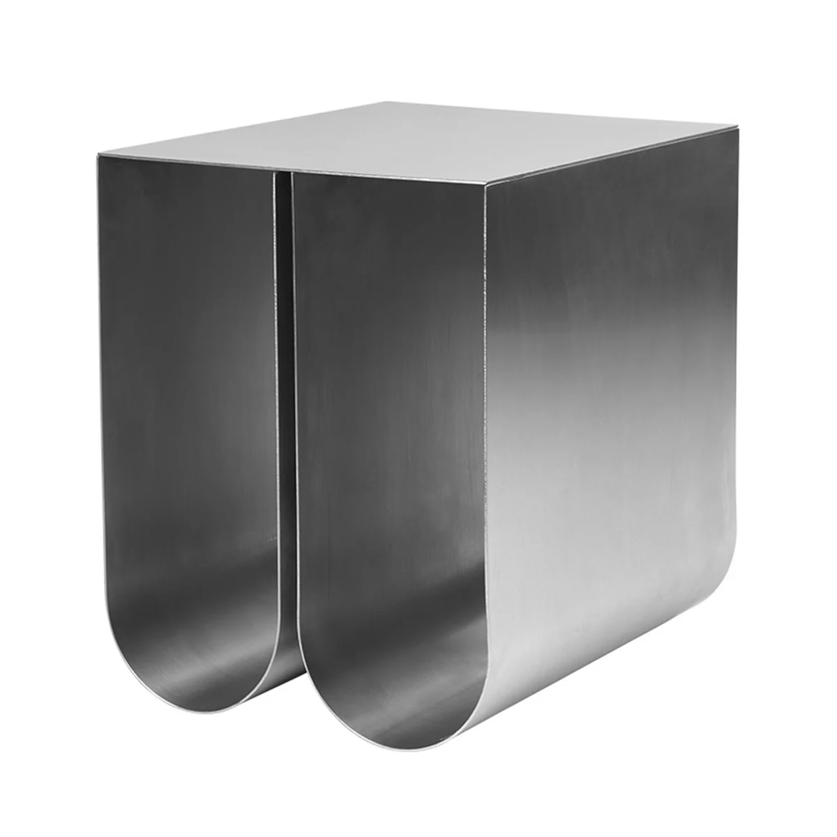 Kristina Dam Studio - Curved Beistelltisch