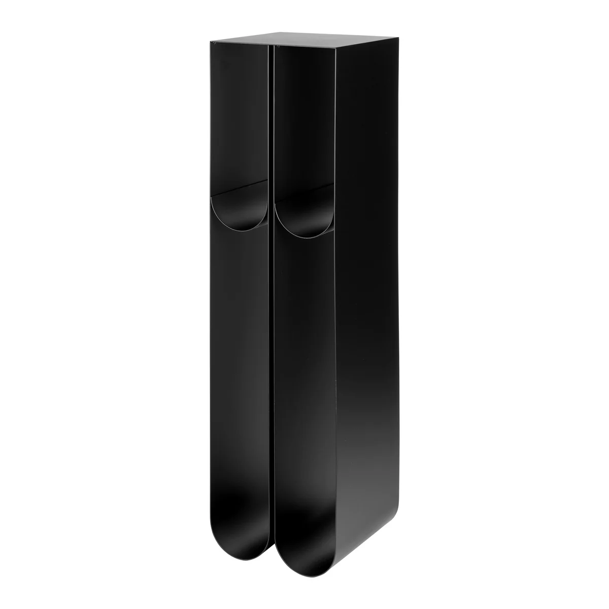 Kristina Dam Studio - Curved Pedestal